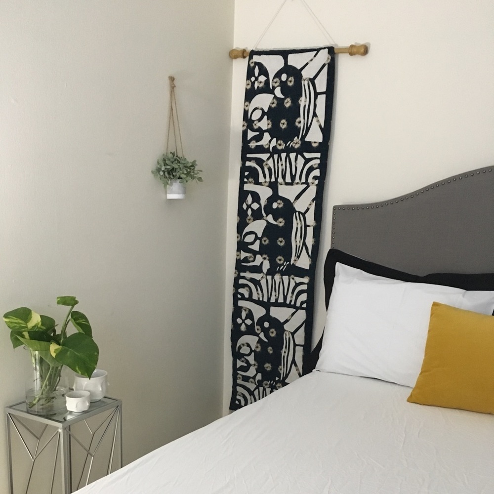 THE WISE PARROT appliqué/macrame